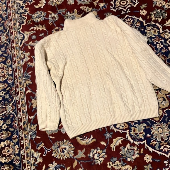 Marcasiano, thick wool, cableknit, women’s soft white sweater. Size M. - Picture 7 of 9